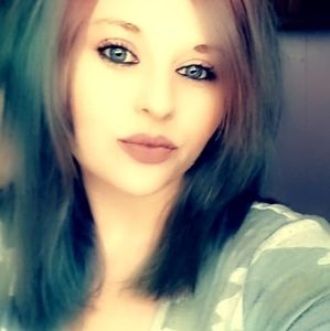 Meet your Posher, Kayce